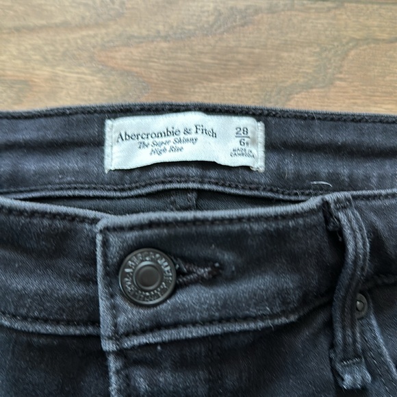 Excellent condition Abercrombie black super skinny high rise - Picture 2 of 5